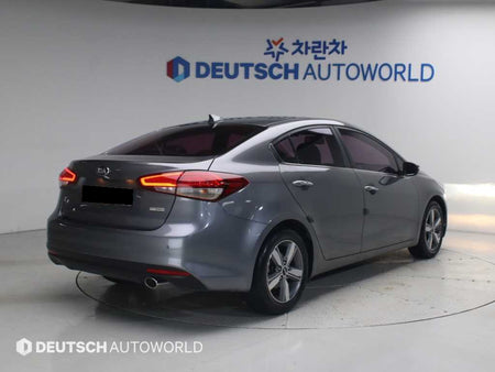 Kia K3 — photo 02