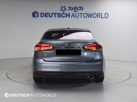 Kia K3 — photo 04
