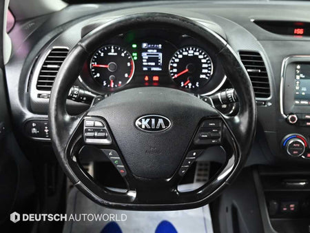 Kia K3 — photo 13