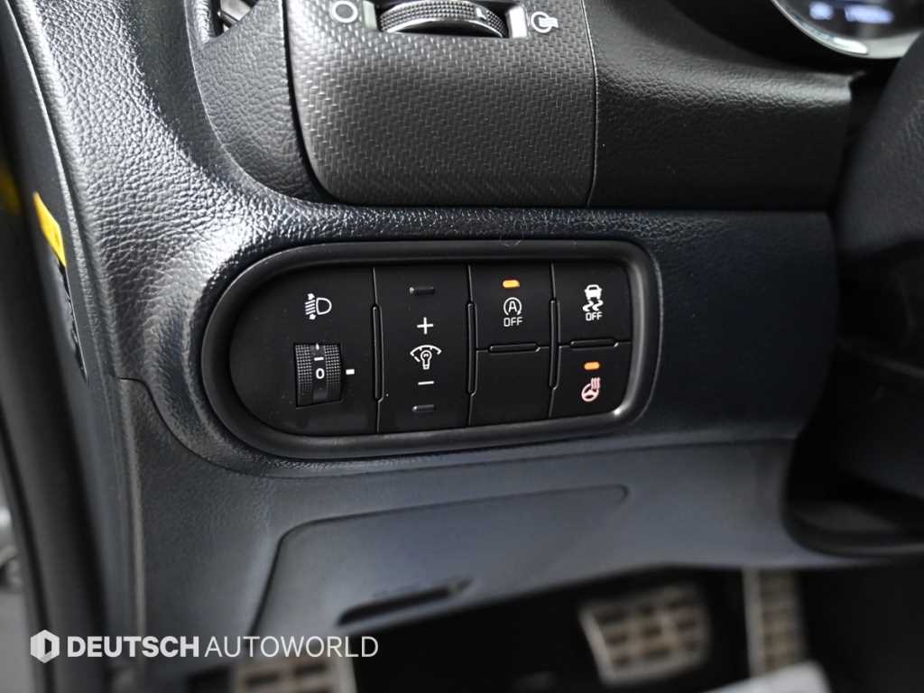 Kia K3 — photo 17