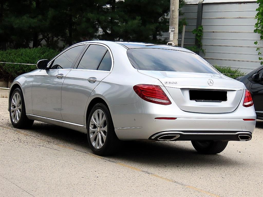 Mercedes-Benz E-Class — photo 03
