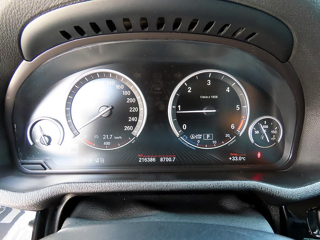 BMW X3 — photo 09