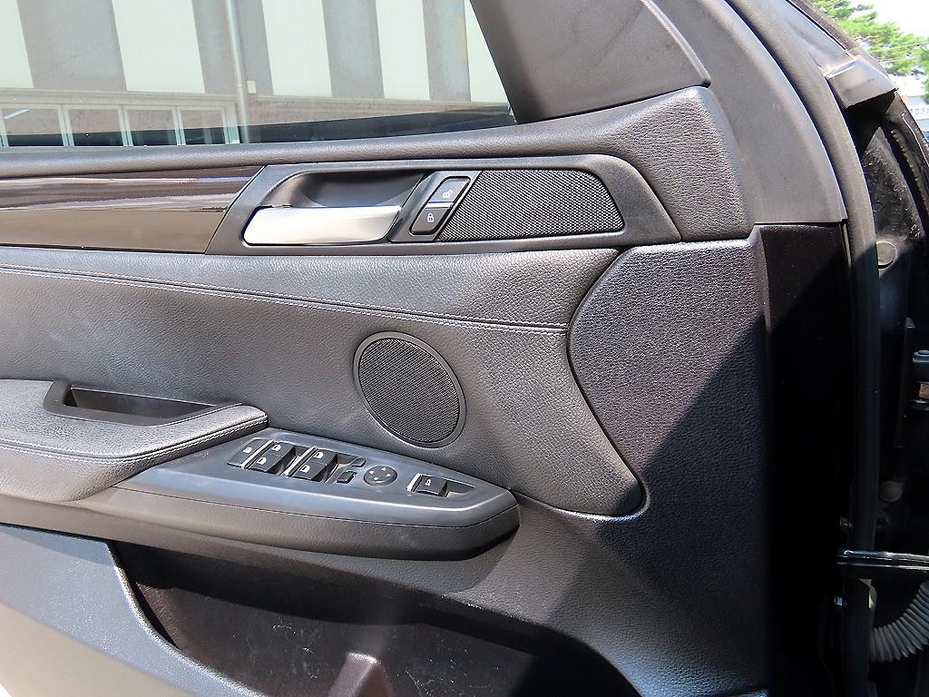 BMW X3 — photo 12