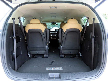 Kia Carnival — photo 17
