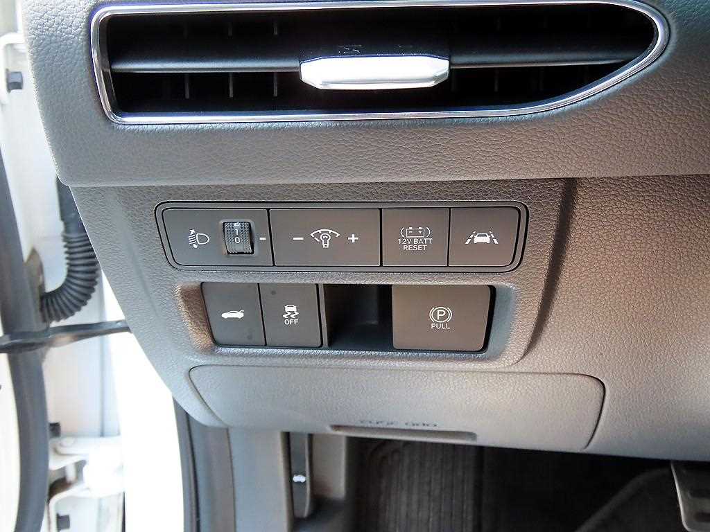 Hyundai Sonata — photo 13