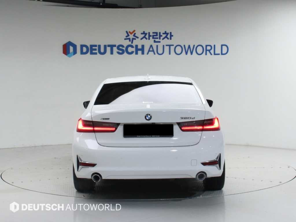 BMW 3-Series — photo 04
