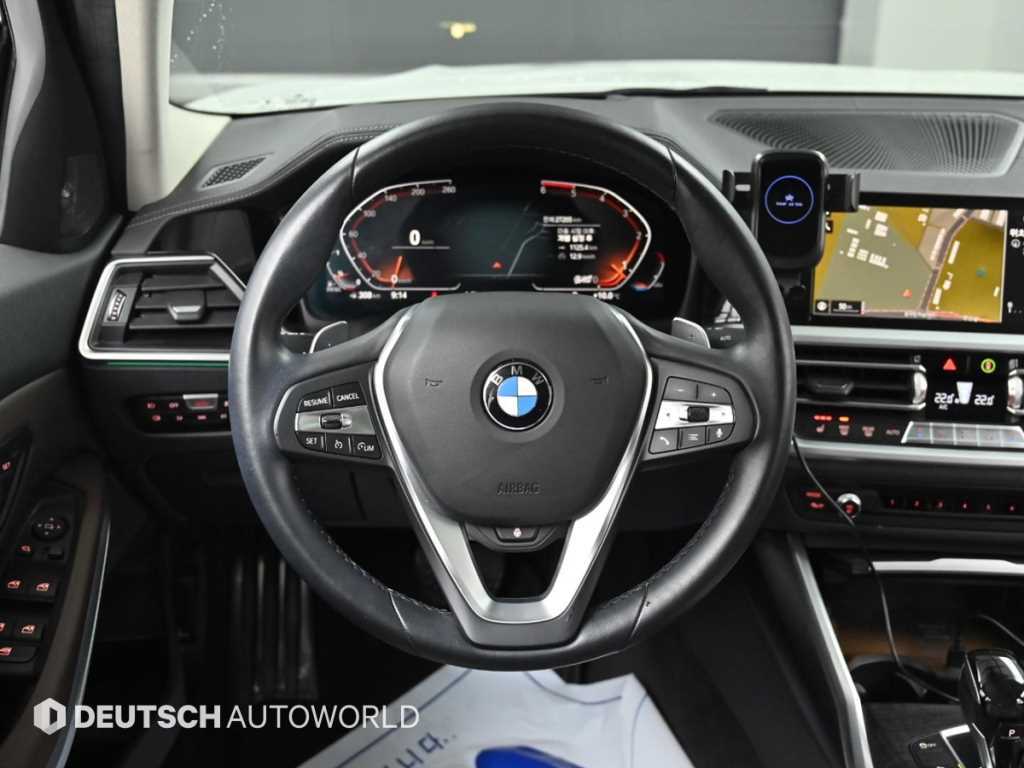 BMW 3-Series — photo 13