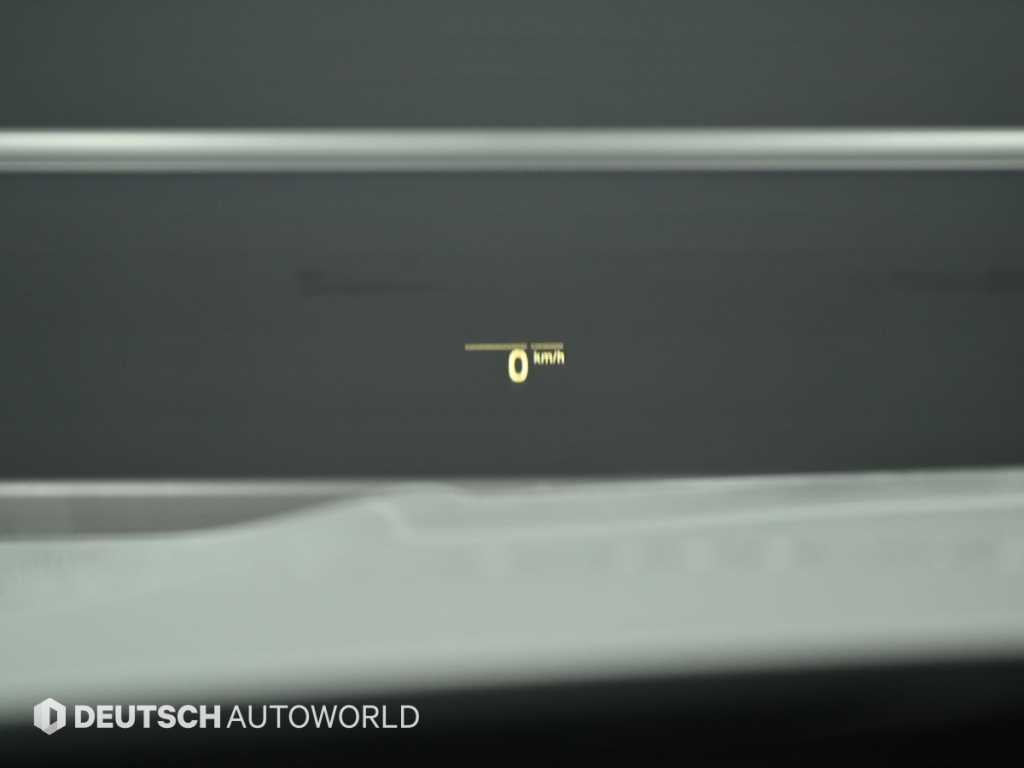 BMW 3-Series — photo 17