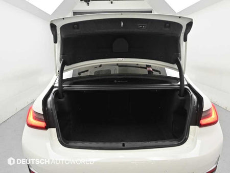 BMW 3-Series — photo 19