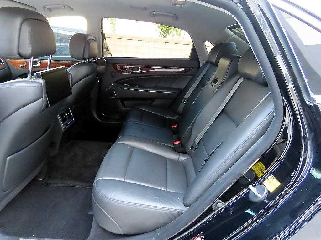 Hyundai Equus — photo 06