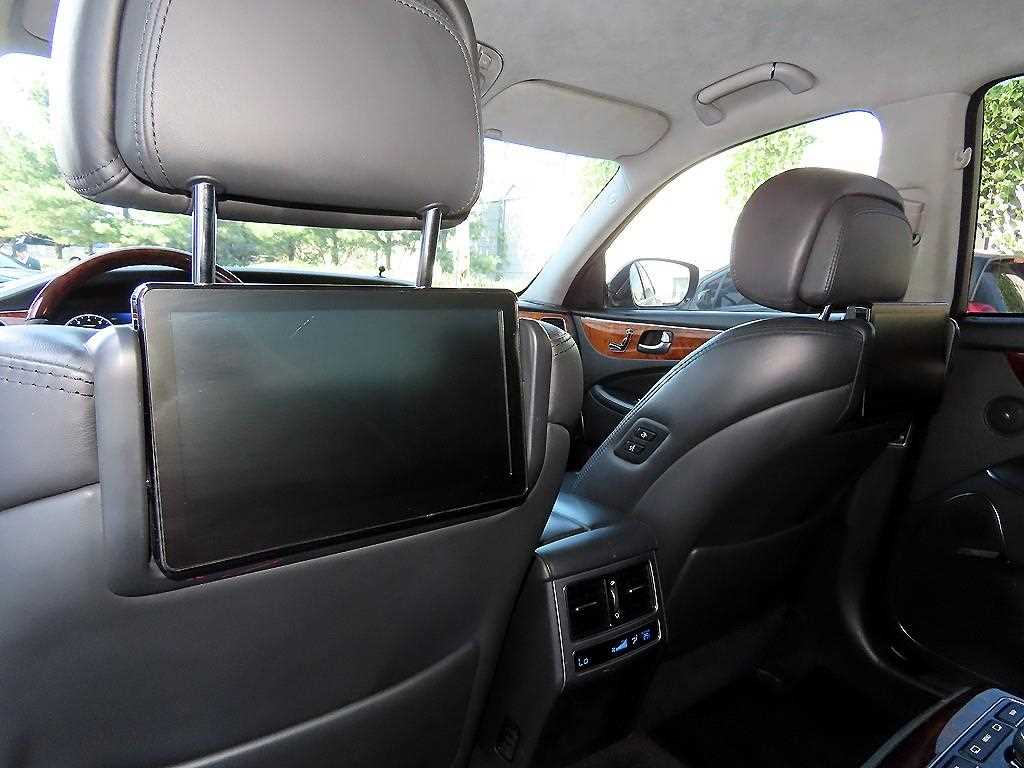 Hyundai Equus — photo 16