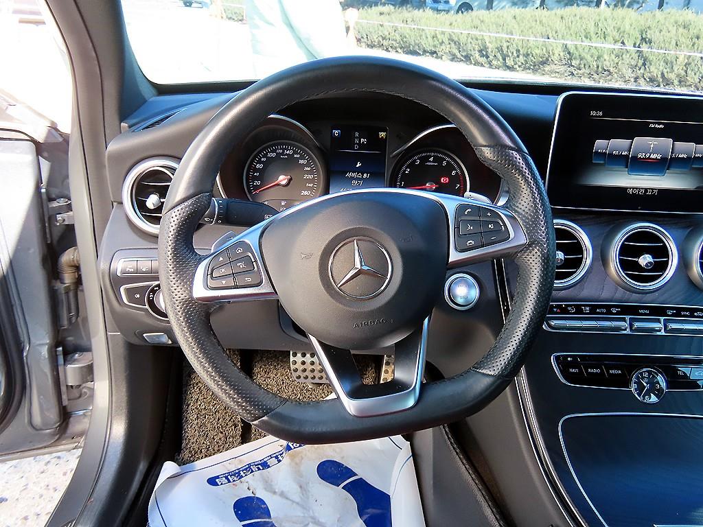 Mercedes-Benz C-Class — photo 08