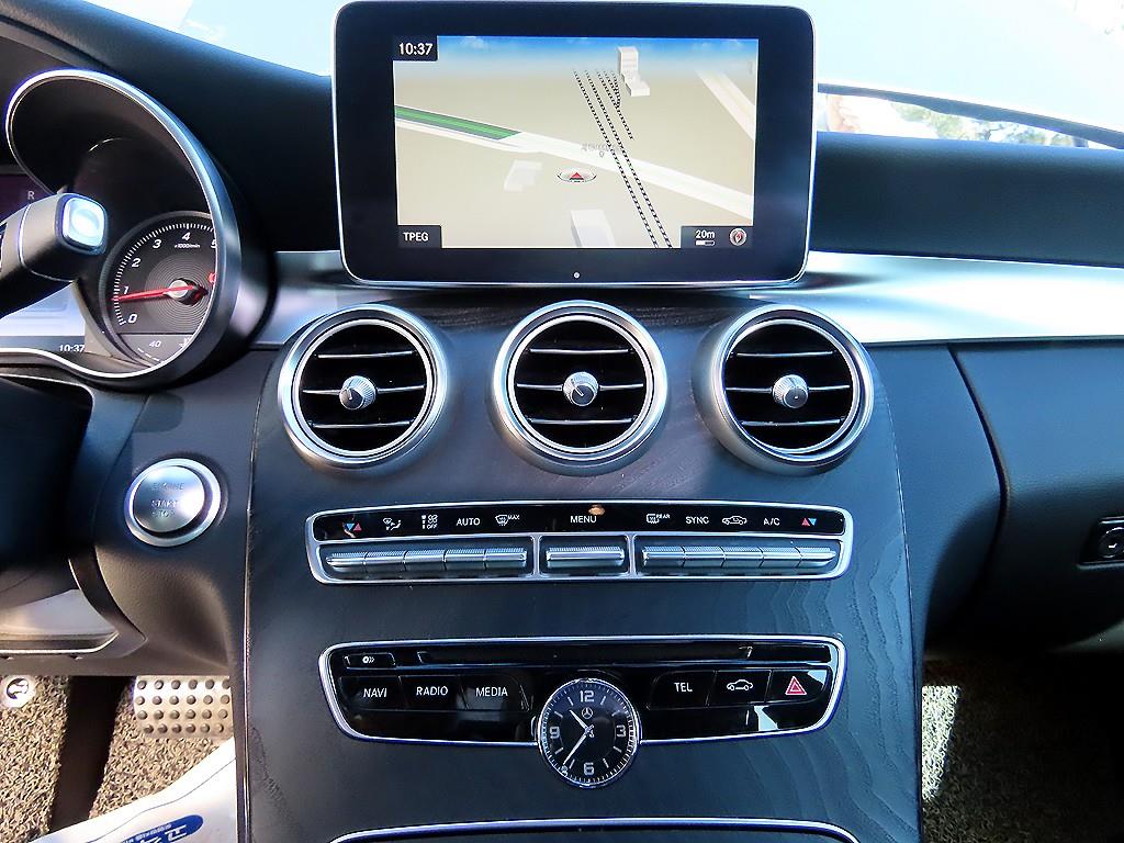 Mercedes-Benz C-Class — photo 14