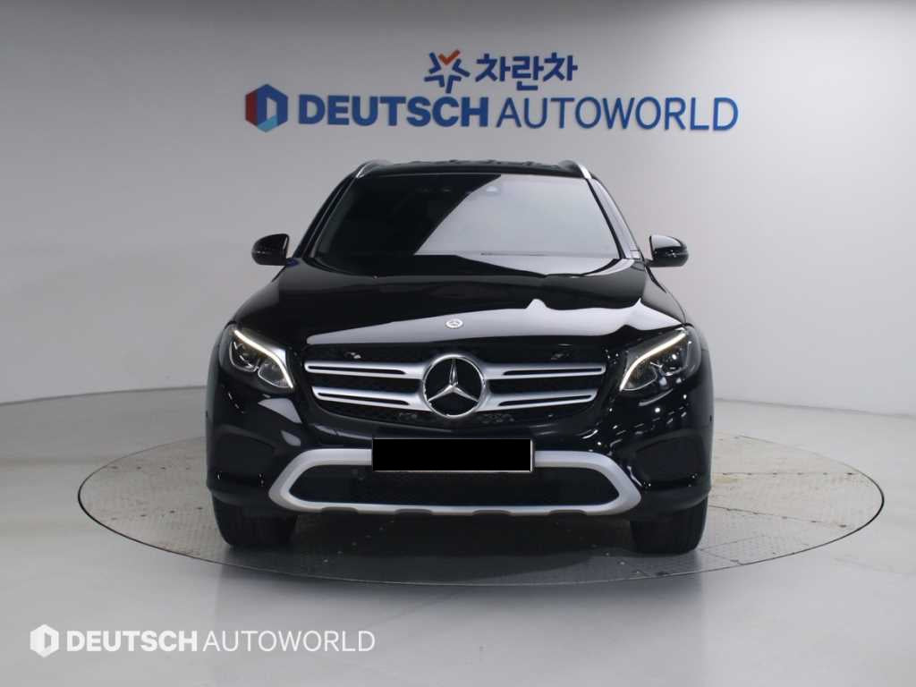 Mercedes-Benz GLC-Class — photo 03