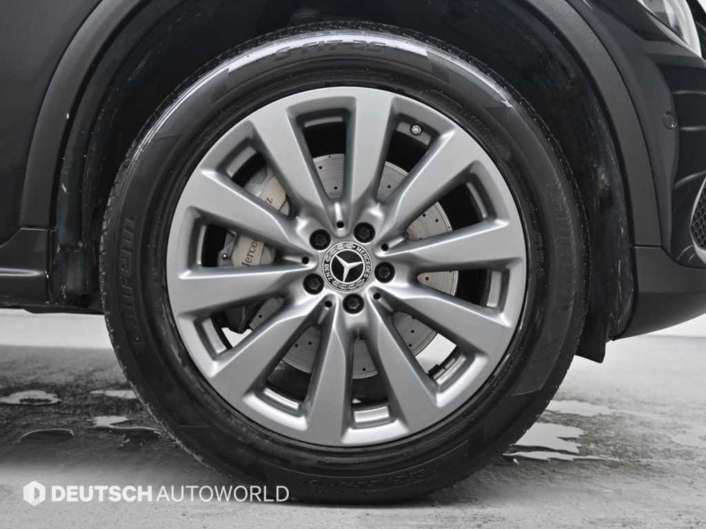Mercedes-Benz GLC-Class — photo 05