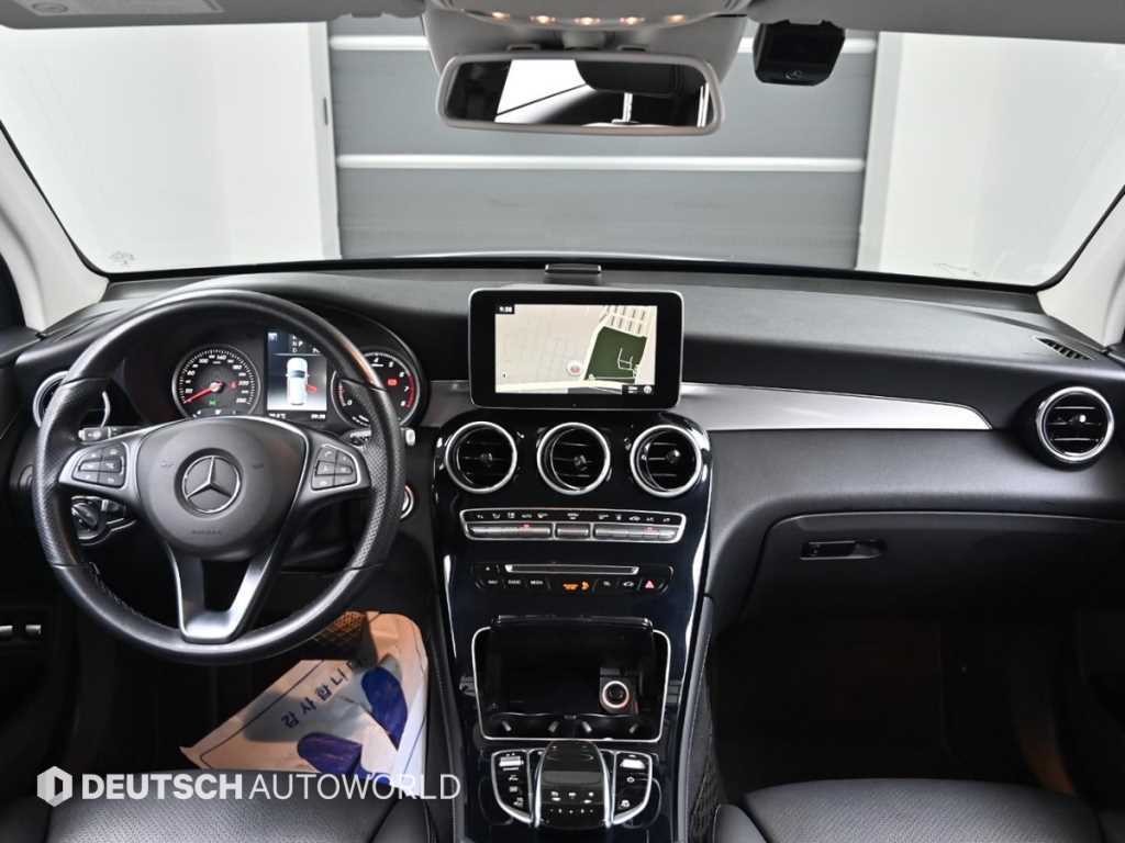 Mercedes-Benz GLC-Class — photo 07