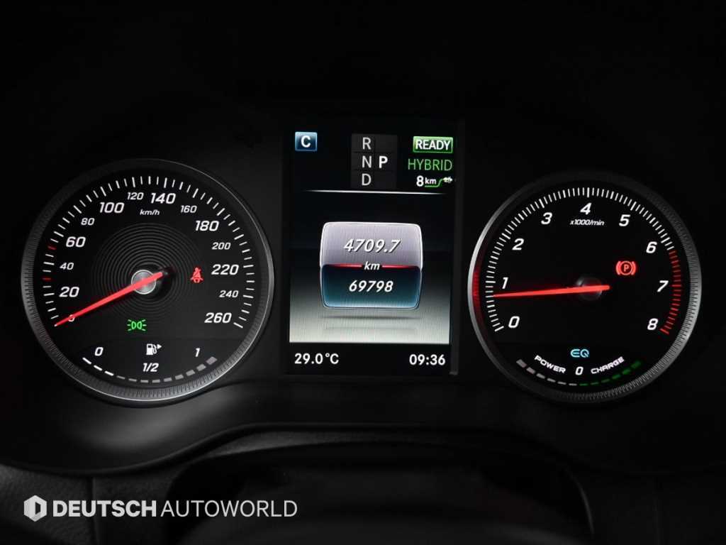 Mercedes-Benz GLC-Class — photo 08