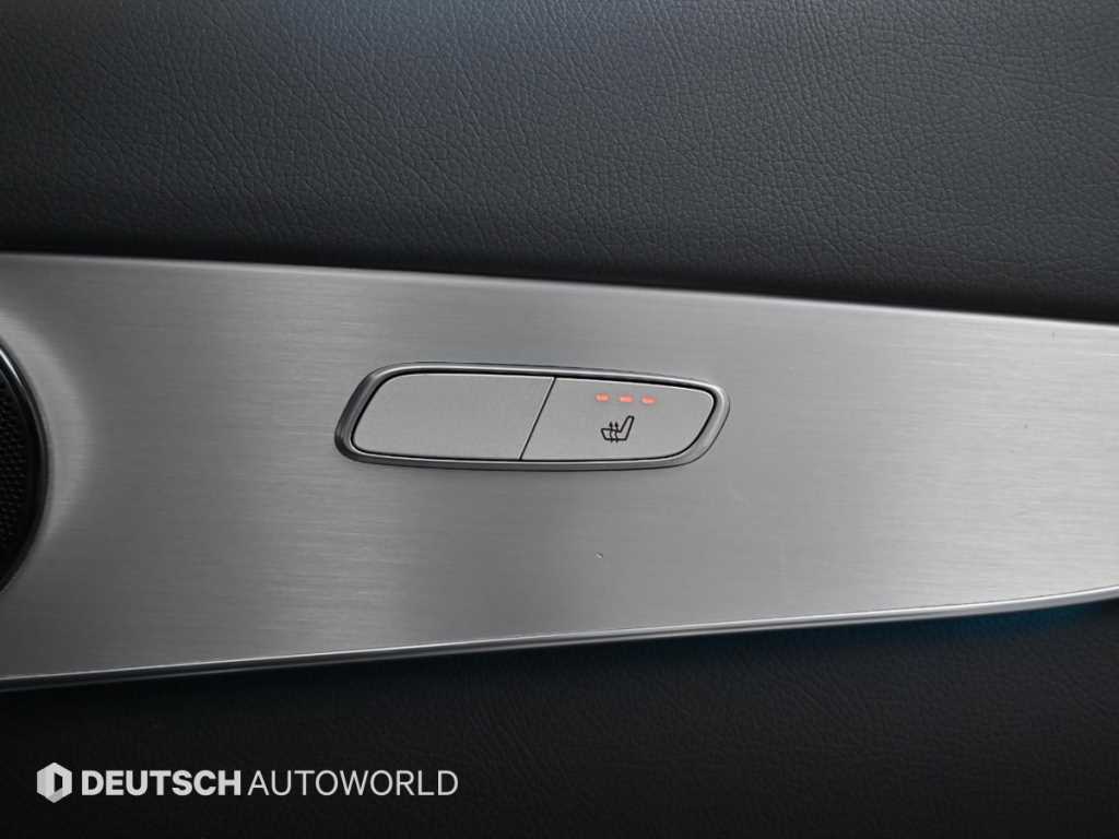 Mercedes-Benz GLC-Class — photo 16