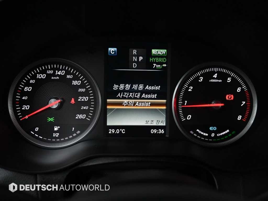 Mercedes-Benz GLC-Class — photo 17