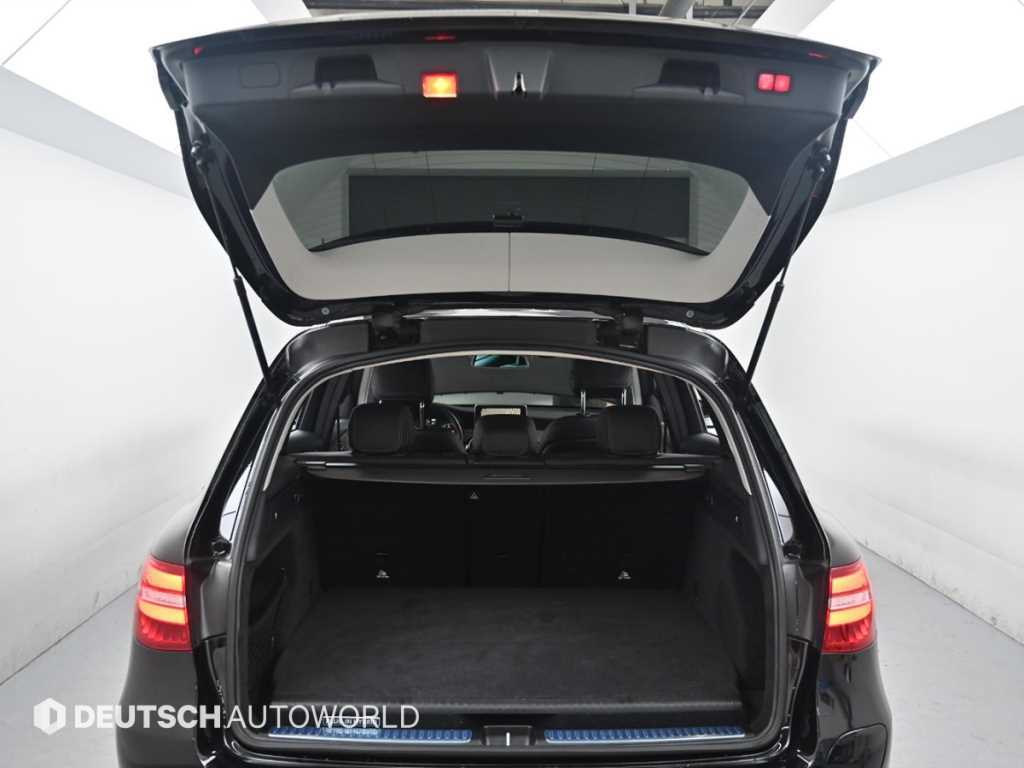 Mercedes-Benz GLC-Class — photo 19