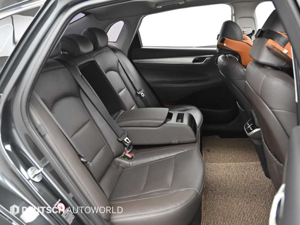 Hyundai Grandeur — photo 12