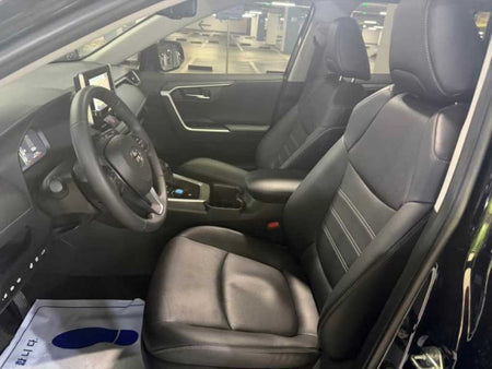Toyota RAV4 — photo 06