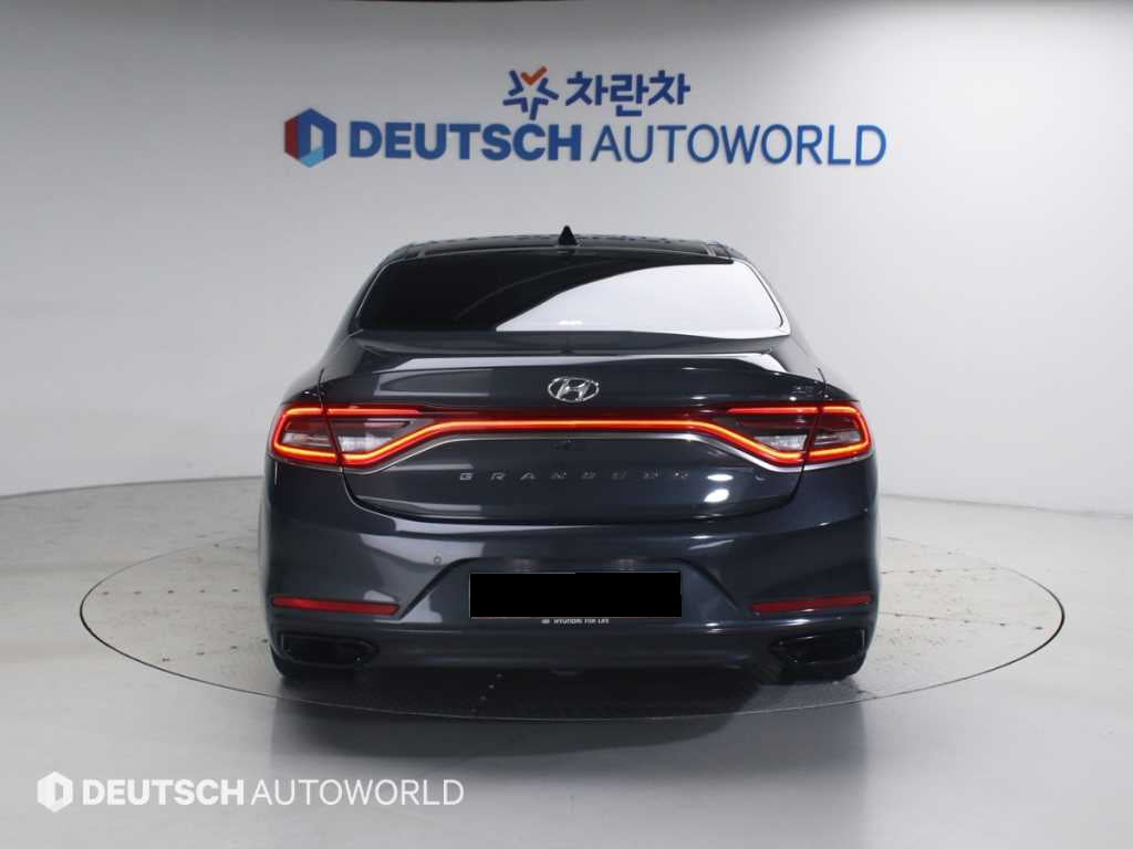 Hyundai Grandeur — photo 04