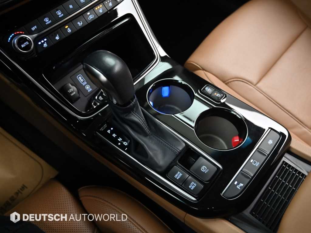 Hyundai Grandeur — photo 09