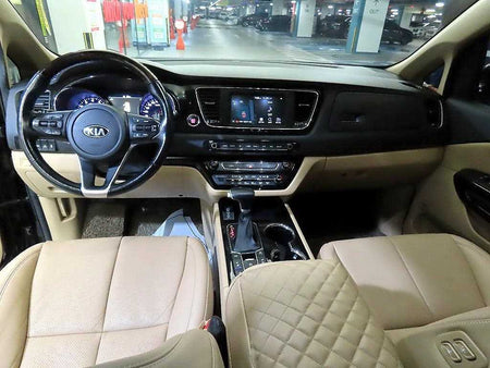 Kia Carnival — photo 10