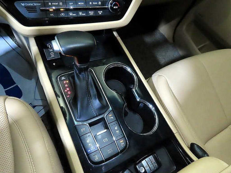 Kia Carnival — photo 12