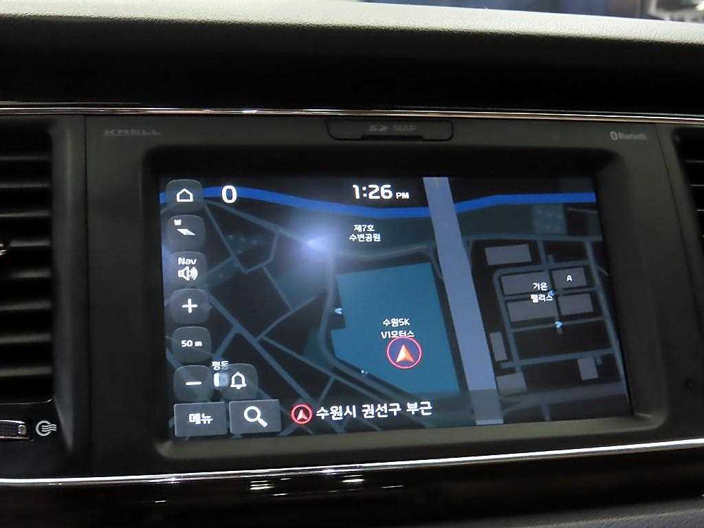 Kia Carnival — photo 13