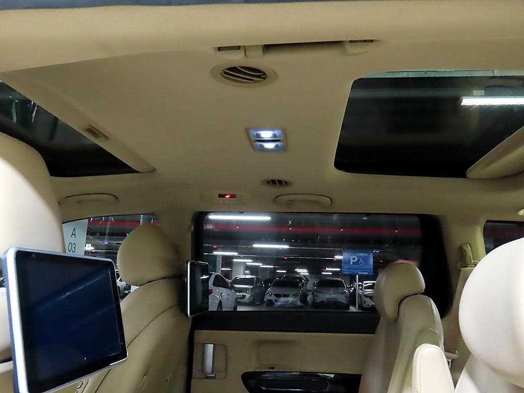 Kia Carnival — photo 15