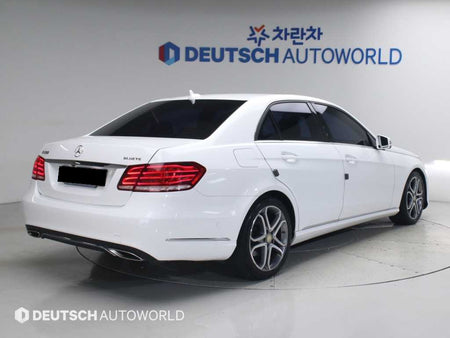 Mercedes-Benz E-Class — photo 02