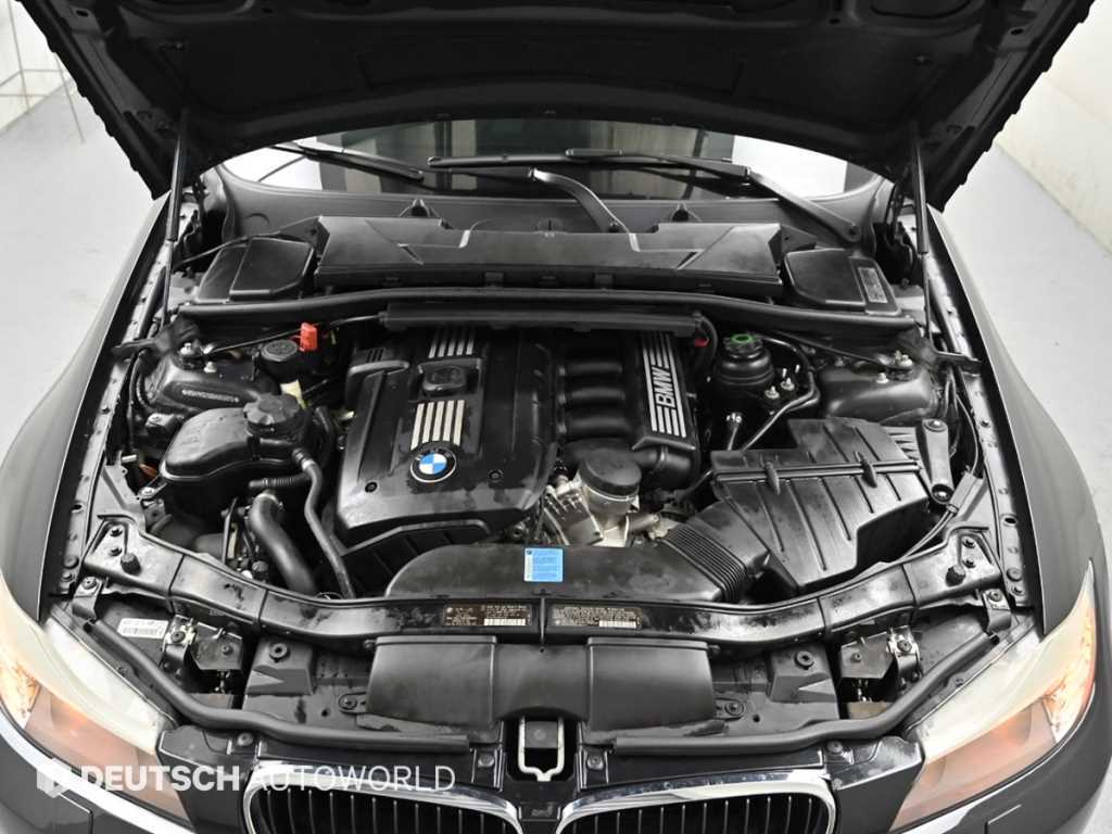 BMW 3-Series — photo 06