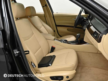 BMW 3-Series — photo 10