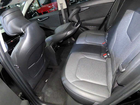 Kia Niro — photo 07
