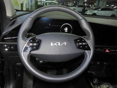 Kia Niro — photo 08
