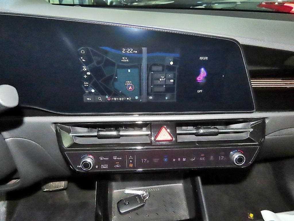 Kia Niro — photo 11