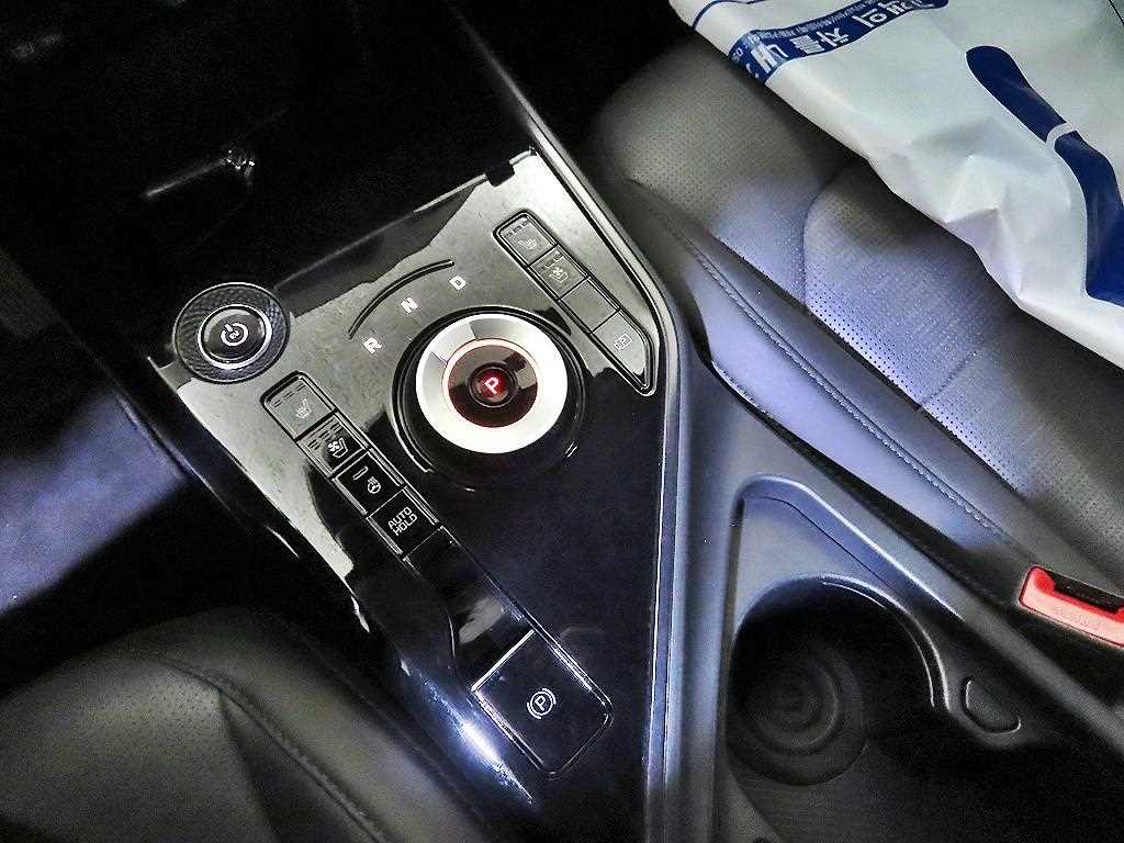 Kia Niro — photo 12