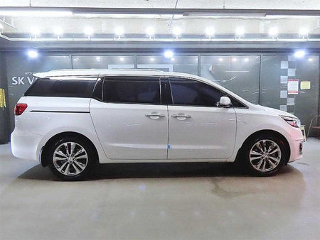 Kia Carnival — photo 03