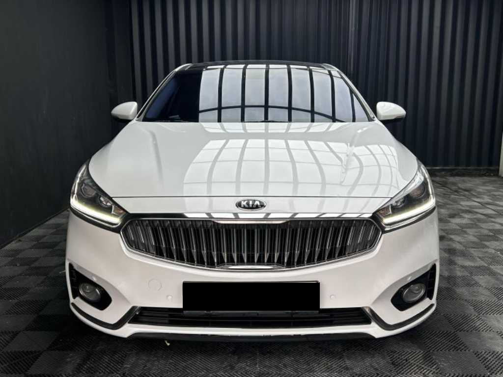 Kia K7 — photo 01