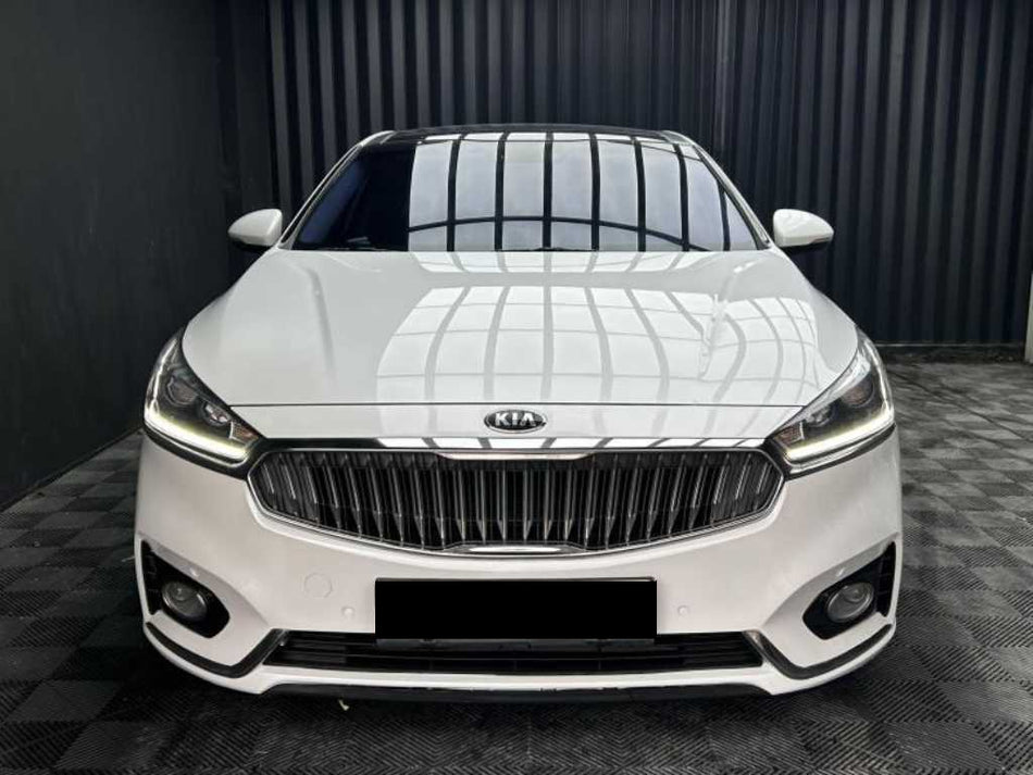 Kia K7 — photo 01