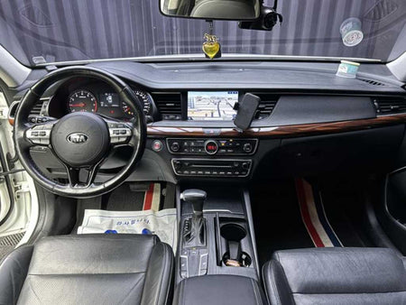 Kia K7 — photo 09