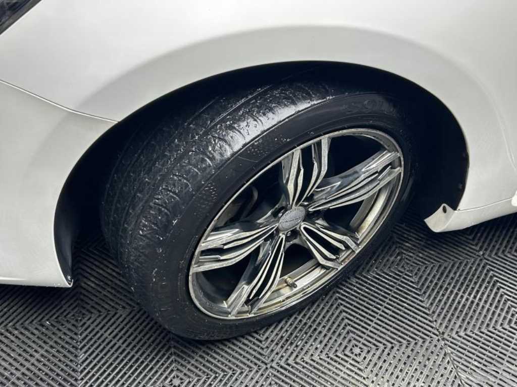 Kia K7 — photo 17