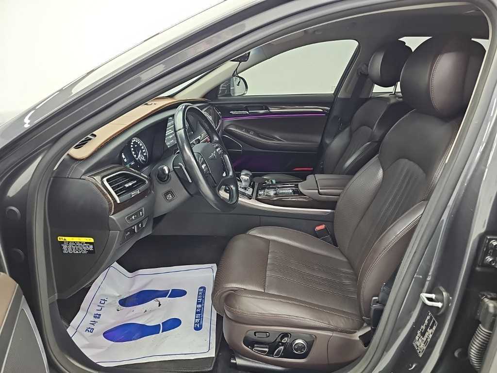 Genesis EQ900 — photo 11