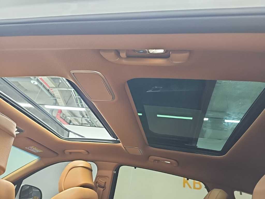 Genesis GV80 — photo 14