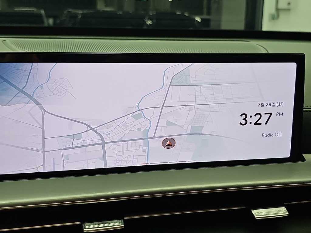 Genesis GV80 — photo 15