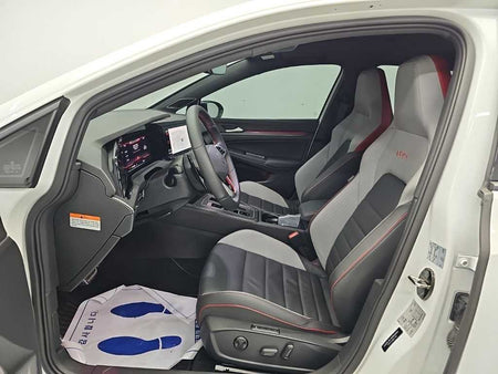 Volkswagen Golf — photo 11