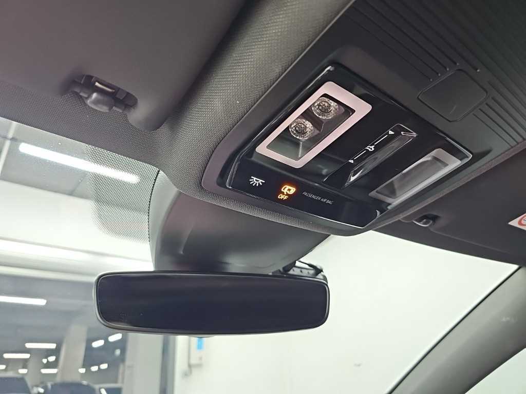 Volkswagen Golf — photo 17