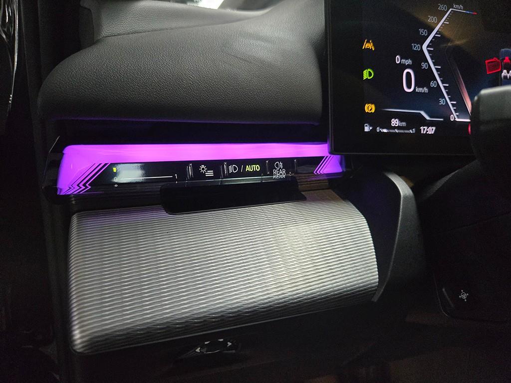 BMW 5-Series — photo 13